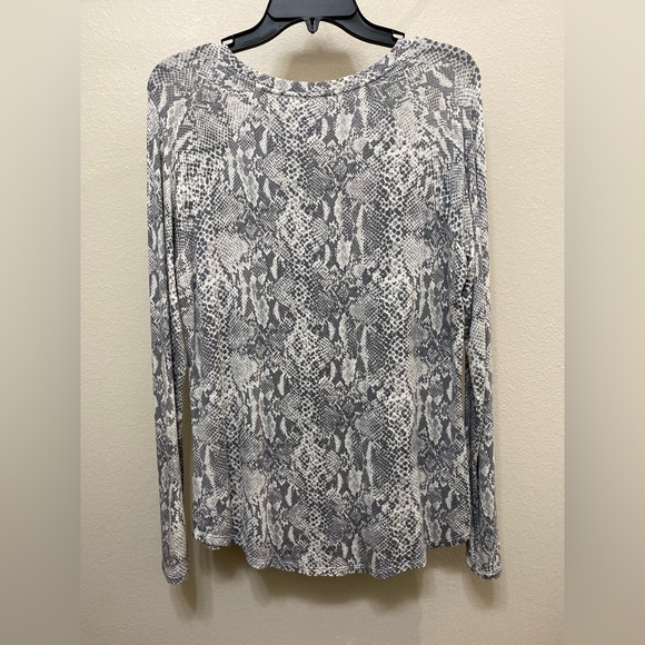 Snake Print Long Sleeve Blouse - Picture 2 of 5